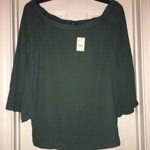 Hunter green top with slit arms size L Women’s